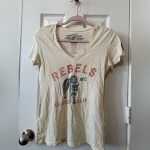 Johnson Motors black cat Graphic T-Shirt XS